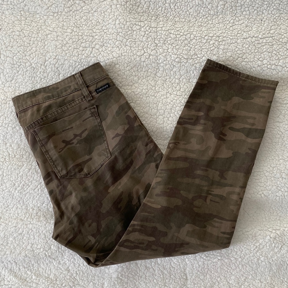 🎉HP!🎉 Sanctuary Camo Charmer Capri Safari Jeans